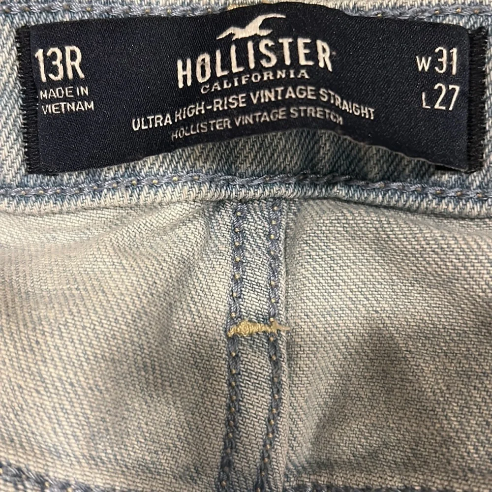 Hollis yet high rise jeans with distress and patchwork - Picture 3 of 3
